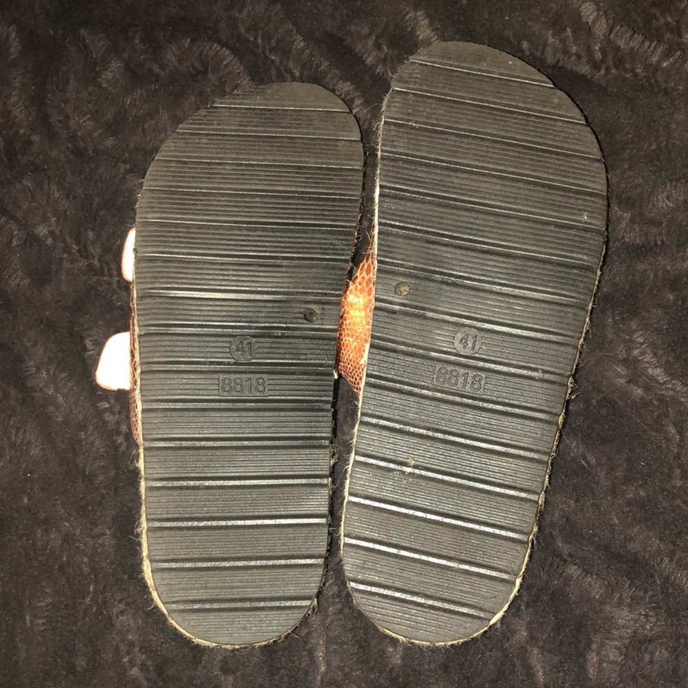 Sandals - Picture 2 of 3